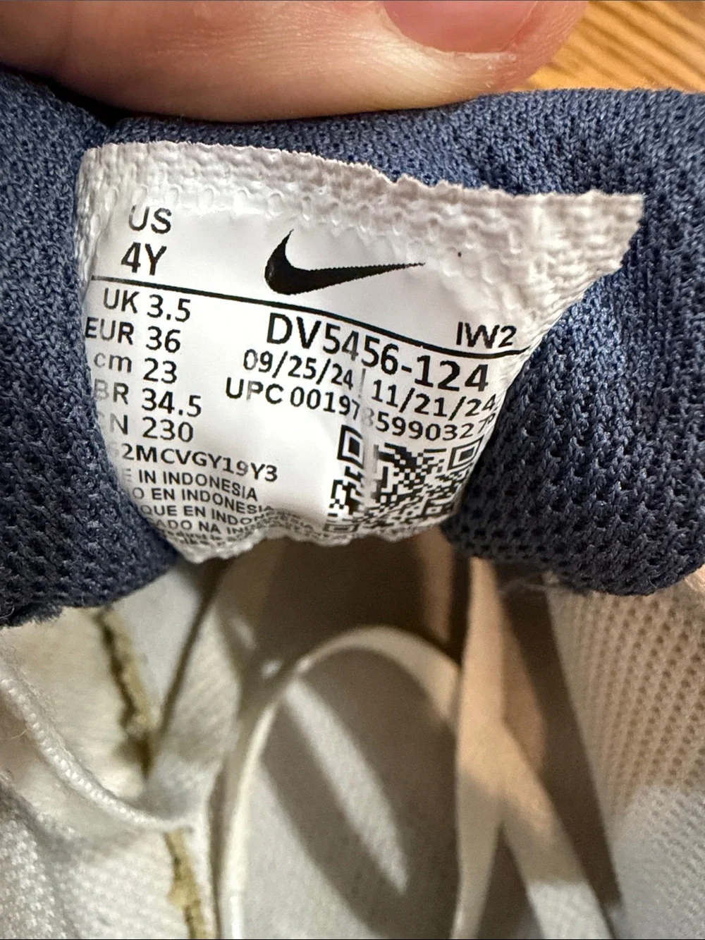 Boy’s Nike Sneakers/Shoes. Size 4Y. Good Condition.